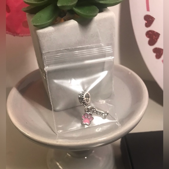 🦴🐾Adorable Paw Print Rhinestone Bone/Silvertone Charm* Pandora STYLE* 1 Pc NWT - Picture 2 of 8